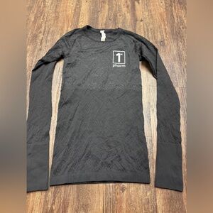 1st Phorm lululemon long sleeve tank